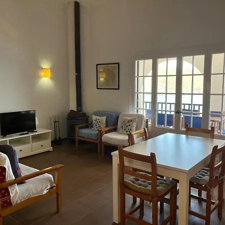 Es Far Azul By Som Menorca דירה